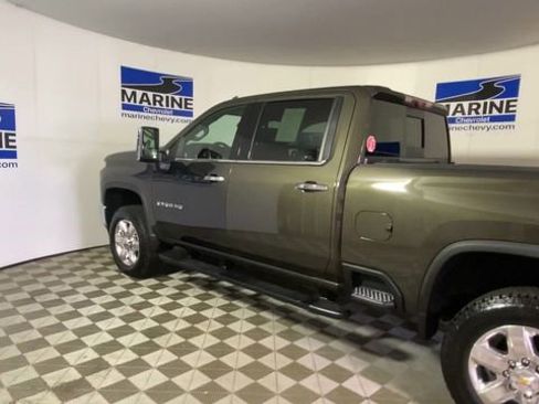 Used 2022 Chevrolet Silverado 2500 LTZ w/ LTZ Premium Package image 8