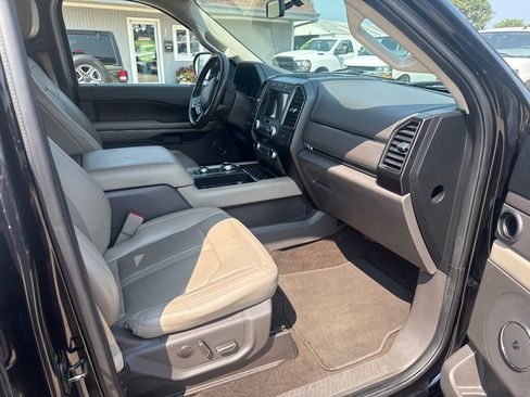 Used 2021 Ford Expedition Max Limited AWD/4WD image 19