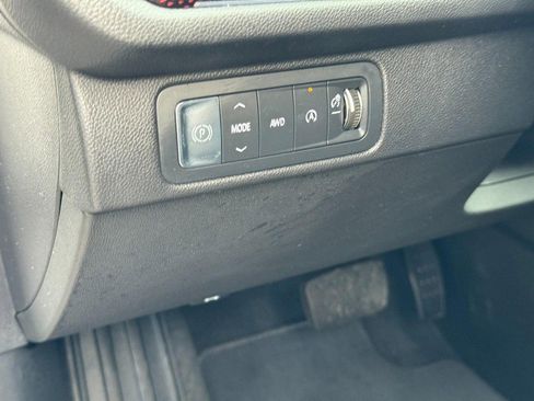 Used 2024 Chevrolet Traverse Z71 image 18