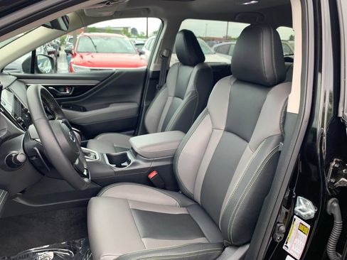 Used 2025 Subaru Outback Onyx Edition AWD/4WD image 15