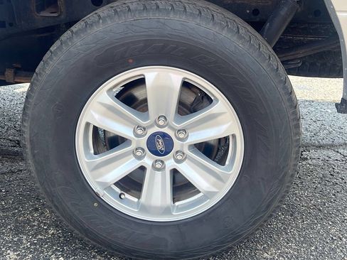 Used 2018 Ford F150 XLT AWD/4WD image 37