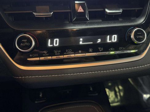 Used 2022 Toyota Corolla XSE image 31