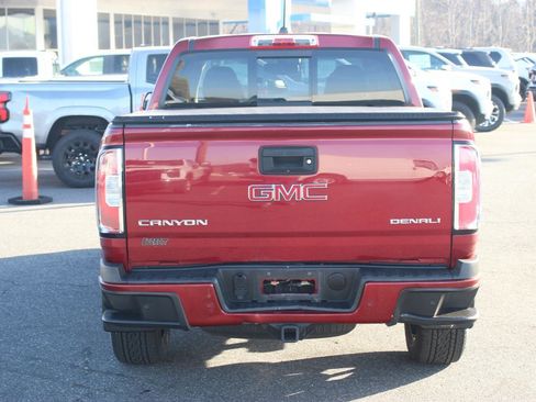 Used 2020 GMC Canyon Denali image 6