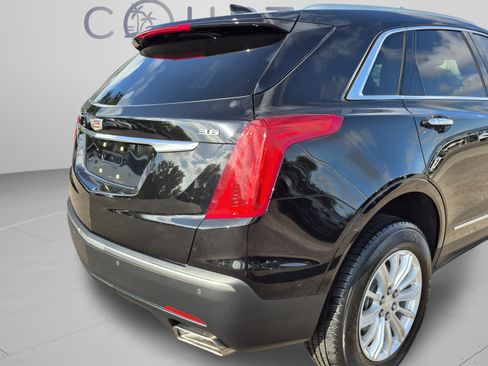 Used 2019 Cadillac XT5 FWD image 33