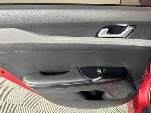 Used 2023 Kia K5 LXS image 25