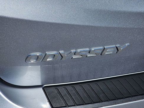 Used 2018 Honda Odyssey EX-L image 12