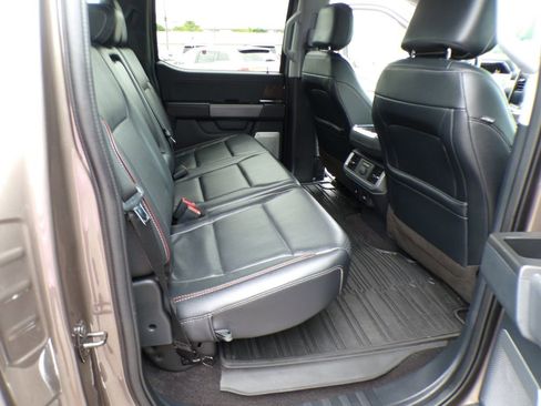 Used 2022 Ford F150 Lariat w/ Equipment Group 502A High image 32