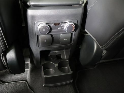 Used 2022 Ford Explorer XLT w/ Equipment Group 202A image 20