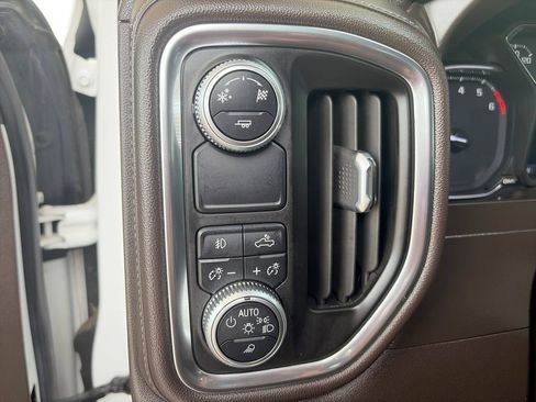 Used 2019 GMC Sierra 1500 SLT RWD image 18
