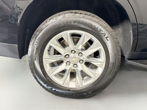 Used 2025 Chevrolet Tahoe Premier RWD image 33