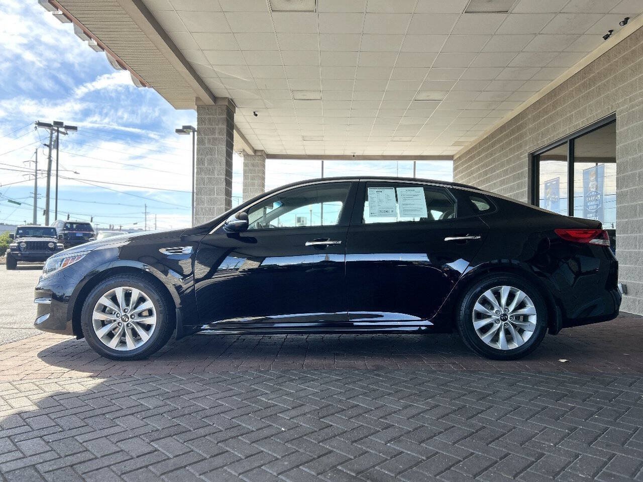 Used 2018 Kia Optima LX w/ Convenience Package FWD image 6