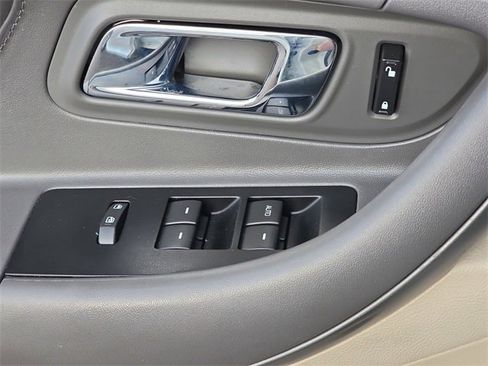 Used 2012 Ford Taurus SE image 28