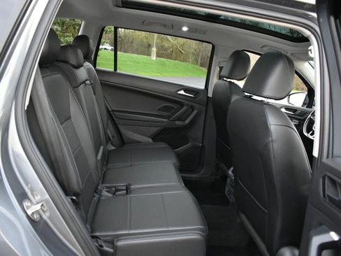Used 2019 Volkswagen Tiguan SE AWD/4WD image 27