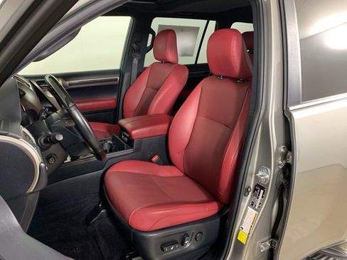 Used 2020 Lexus GX 460 Premium image 30