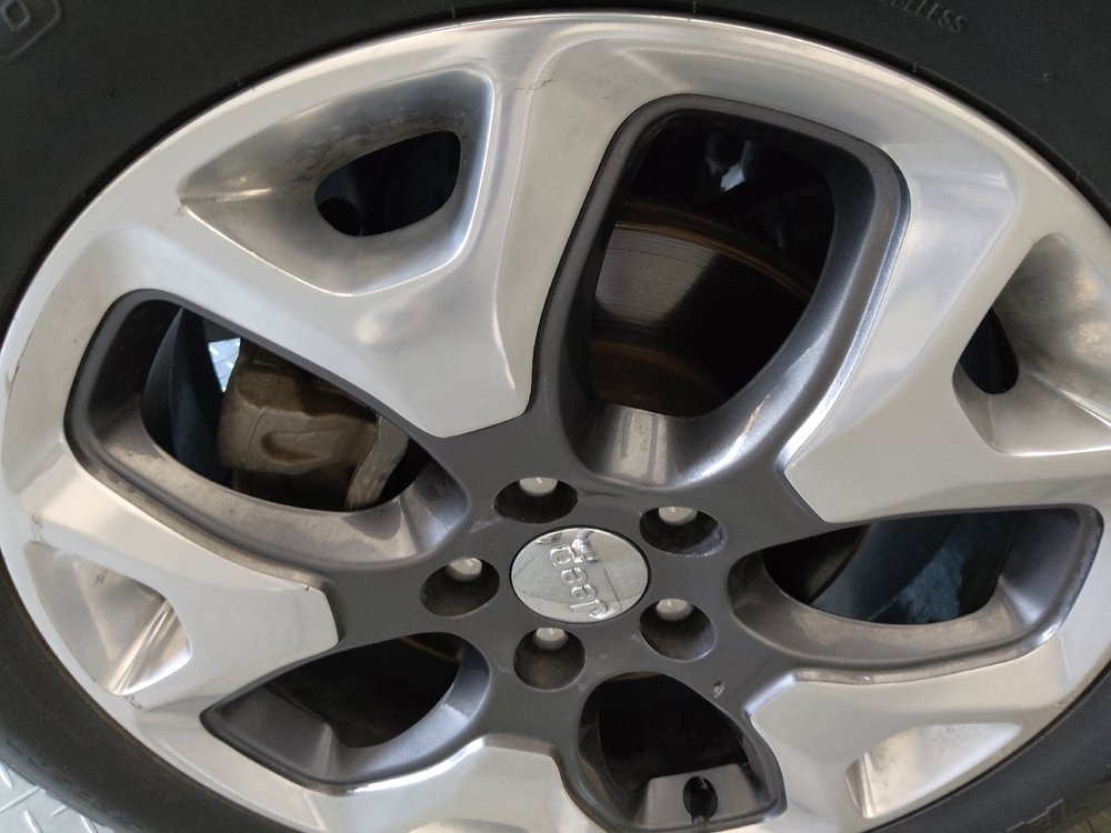 Used 2021 Jeep Compass Limited FWD image 31