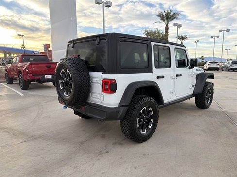 Used 2024 Jeep Wrangler Unlimited Rubicon 4xe image 5