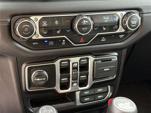 Used 2025 Jeep Wrangler Backcountry image 30