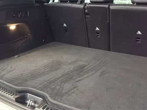 Certified 2025 Mercedes-Benz GLC 300 4MATIC image 31