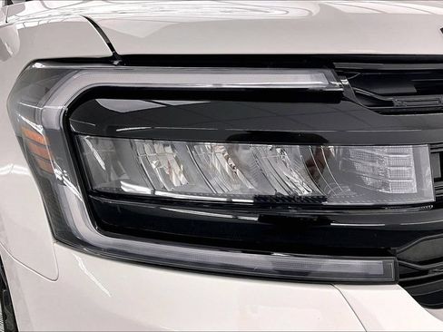 Used 2024 Ford Expedition Limited AWD/4WD image 30