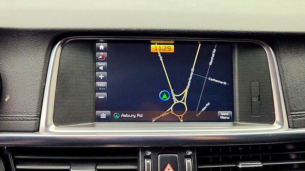Used 2017 Kia Optima EX FWD image 19