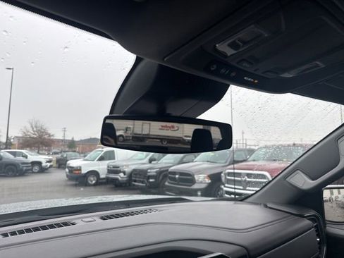 Used 2025 Chevrolet Silverado 1500 LT image 18