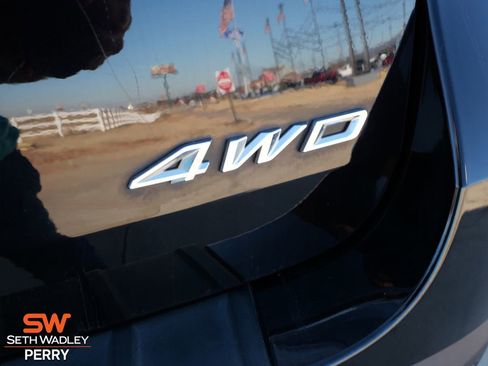 Used 2022 Ford Explorer Timberline image 9