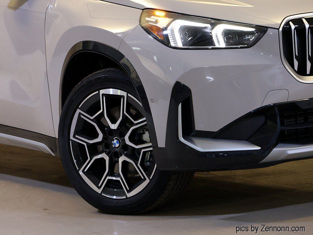 New 2027 BMW X1 xDrive28i AWD/4WD image 3