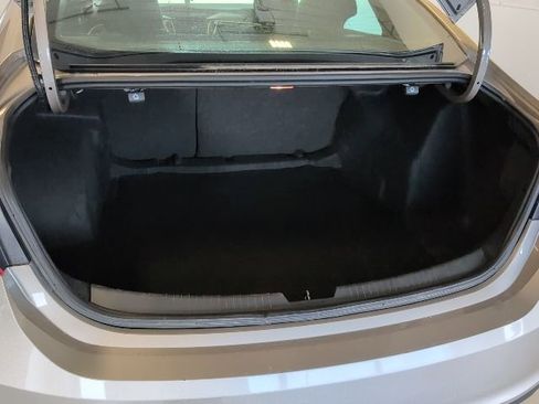 Used 2023 Chevrolet Malibu LT FWD image 29
