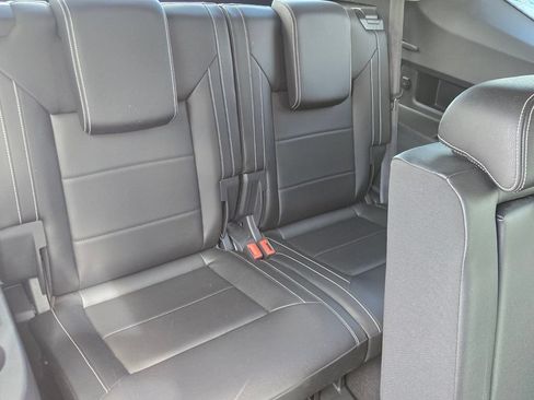 Used 2023 Volkswagen Atlas SE FWD image 19