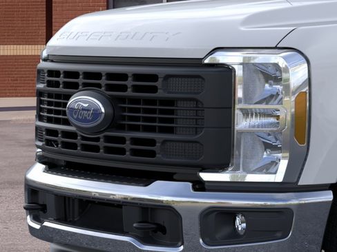 New 2026 Ford F250 XL w/ XL Driver Assist Package RWD image 17