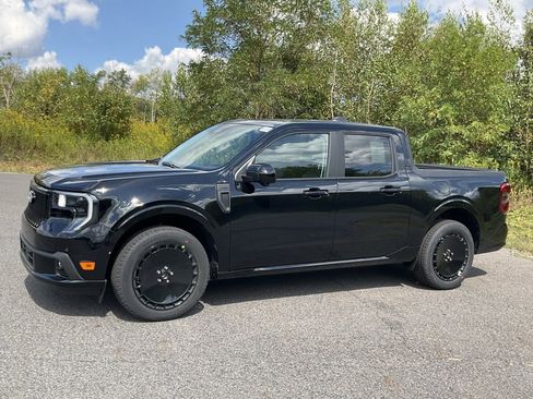 New 2025 Ford Maverick Lobo image 34