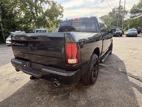 Used 2016 RAM 1500 Sport w/ Black Ram 1500 Sport Group AWD/4WD image 7