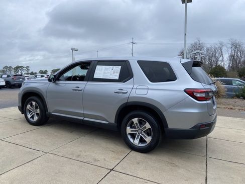 Used 2024 Honda Pilot EX-L image 7