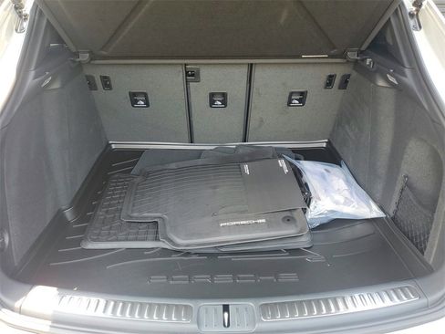 Used 2025 Porsche Macan S image 31