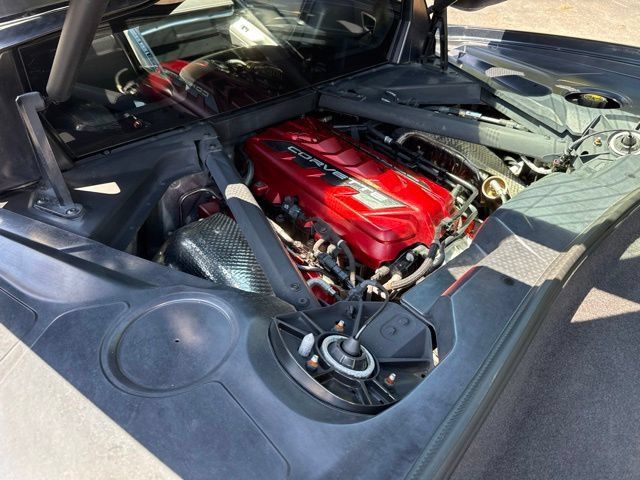 Used 2021 Chevrolet Corvette Stingray Coupe w/ Z51 Performance Package RWD image 21
