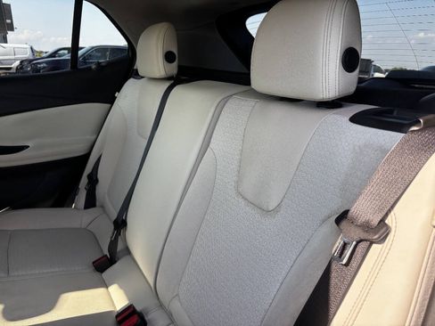 Used 2020 Buick Encore GX Preferred FWD image 17