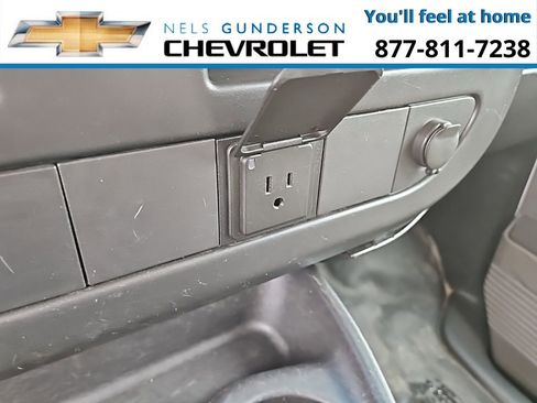 Used 2017 Chevrolet Express 3500 Extended image 20