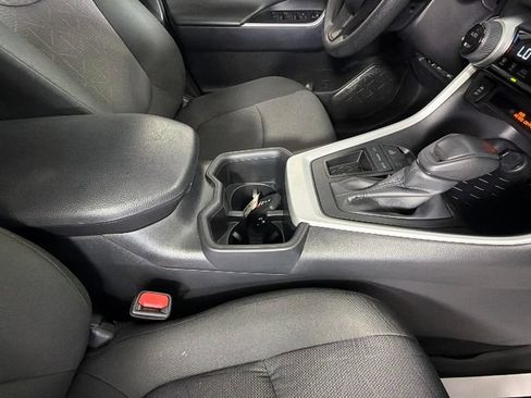 Used 2025 Toyota RAV4 XLE w/ Convenience Package FWD image 35