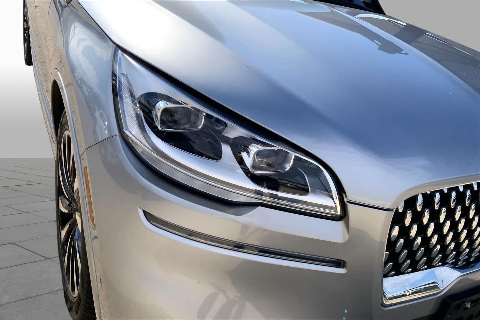 Used 2022 Lincoln Aviator Black Label Grand Touring w/ Class IV Trailer Tow Package AWD/4WD image 26