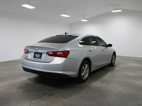 Used 2019 Chevrolet Malibu LS image 9