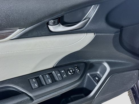Used 2020 Honda Civic Touring image 24