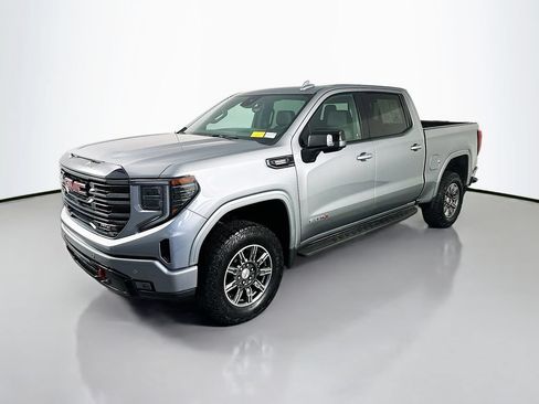 Used 2024 GMC Sierra 1500 AT4 w/ Technology Package AWD/4WD image 3