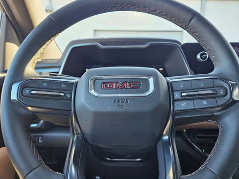 New 2026 GMC Canyon AT4 w/ AT4 Premium Package image 11