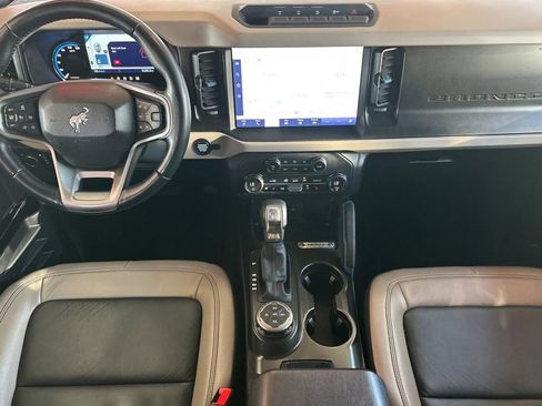 Used 2023 Ford Bronco Wildtrak AWD/4WD image 14