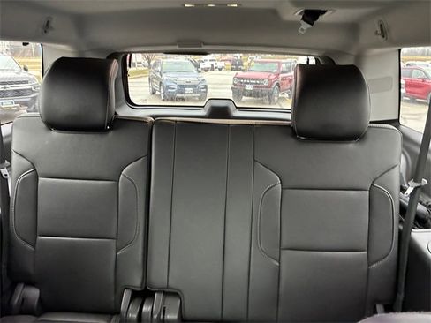 Used 2020 Chevrolet Suburban Premier image 14