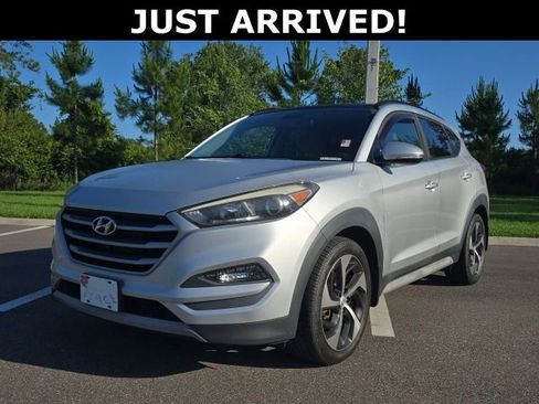 Used 2018 Hyundai Tucson Value FWD image 1