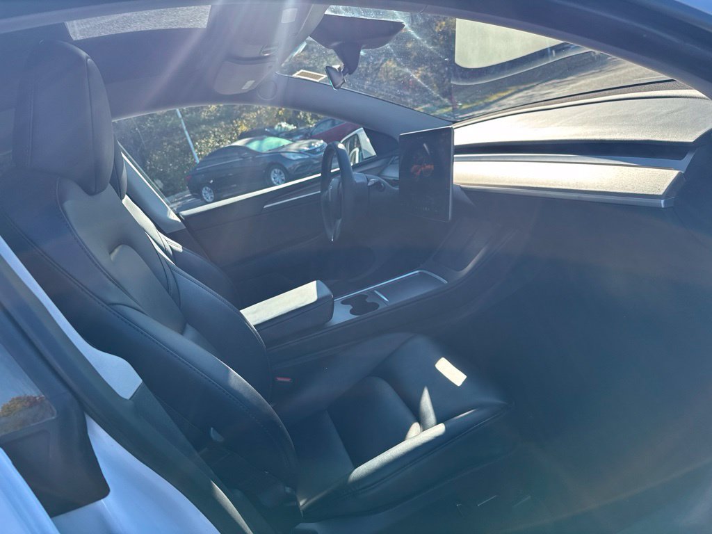 Used 2023 Tesla Model Y Long Range AWD/4WD image 23