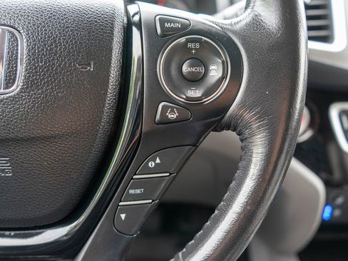 Used 2018 Honda Pilot Elite image 22