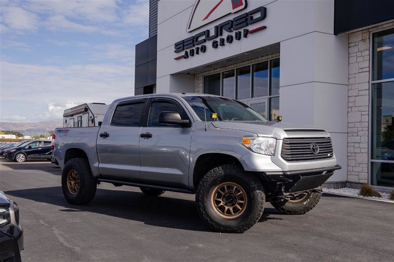 Used 2016 Toyota Tundra SR5 w/ TRD Off Road Package AWD/4WD image 48