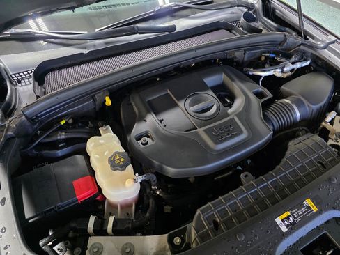 Used 2022 Jeep Grand Cherokee Trailhawk w/ Luxury Tech Group III AWD/4WD image 50